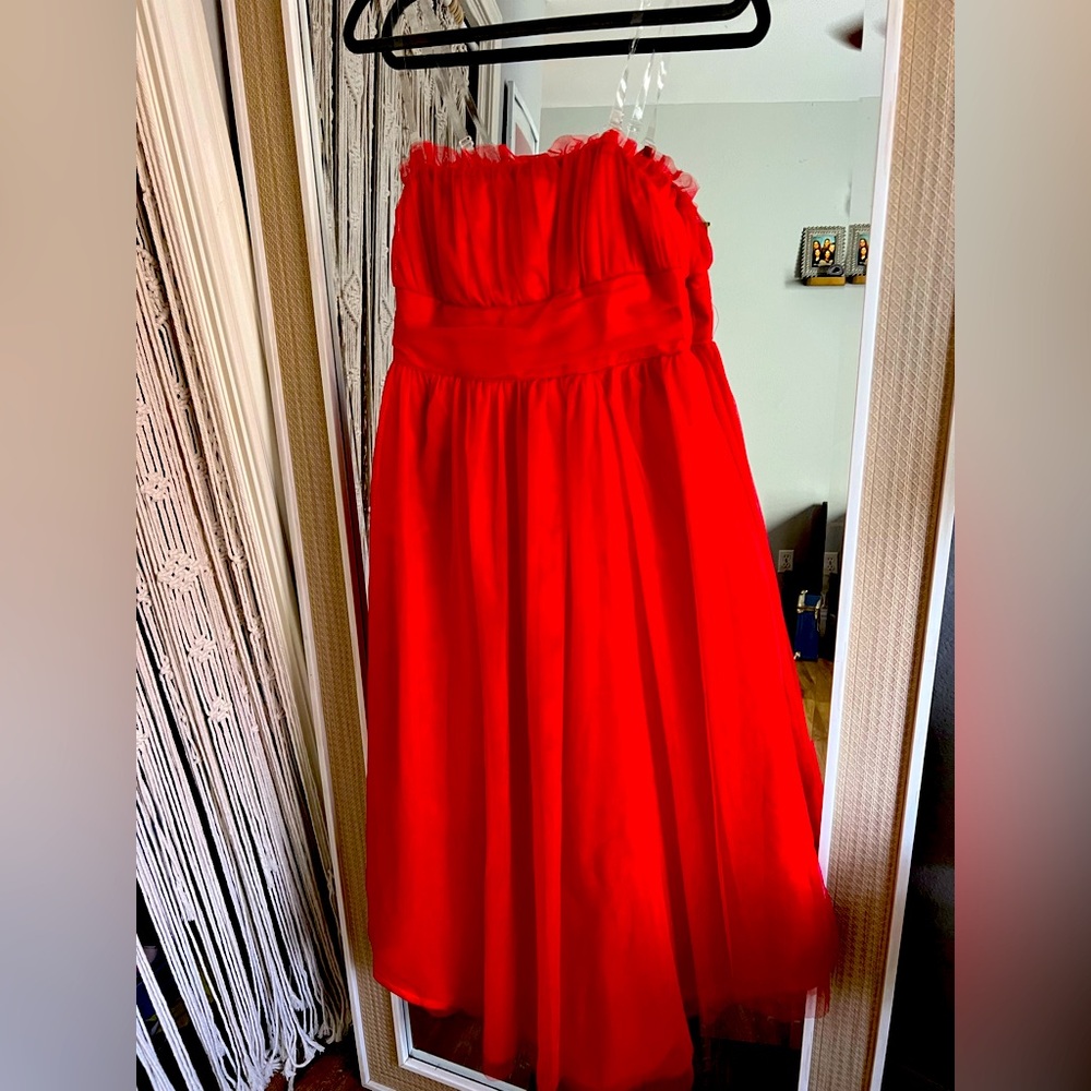 Women’s strapless red dress